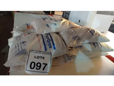 LOTE 097 - 10 PACOTES DE GRANITINA/08 PARA GRAFIADO COM 4KG CADA. (NO ESTADO) ATENÇÃO! FAZER A VISITAÇÃO ANTES DE ARREMATAR, NÃO SABEMOS SE FUNCIONA. LEILÃO NÃO TEM GARANTIA E NEM DEVOLUÇÃO, SUJEITO A POSSÍVEIS AVARIAS VISÍVEIS/OCULTAS E/OU AUSÊNCIA DE COMPONENTES.