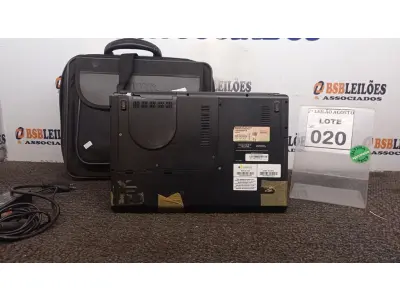 LOTE 020 - 01 NOTEBOOK COM FONTE E BOLSA MARCA POSITIVO. (NO ESTADO) ATENÇÃO! FAZER A VISITAÇÃO ANTES DE ARREMATAR, NÃO SABEMOS SE FUNCIONA, LEILÃO NÃO TEM GARANTIA E NEM DEVOLUÇÃO, SUJEITO A POSSÍVEIS AVARIAS VISÍVEIS/OCULTAS E/OU AUSÊNCIA DE COMPONENTES.