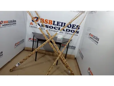 LOTE 102 - 20 VARAS DE BAMBU. (NO ESTADO) ATENÇÃO! FAZER A VISITAÇÃO ANTES DE ARREMATAR, NÃO SABEMOS SE FUNCIONA. LEILÃO NÃO TEM GARANTIA E NEM DEVOLUÇÃO, SUJEITO A POSSÍVEIS AVARIAS VISÍVEIS/OCULTAS E/OU AUSÊNCIA DE COMPONENTES.