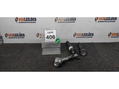 LOTE 406 - 03 LANTERNAS. (NO ESTADO) ATENÇÃO! FAZER A VISITAÇÃO ANTES DE ARREMATAR, NÃO SABEMOS SE FUNCIONA, LEILÃO NÃO TEM GARANTIA E NEM DEVOLUÇÃO, SUJEITO A POSSÍVEIS AVARIAS VISÍVEIS/OCULTAS E/OU AUSÊNCIA DE COMPONENTES.