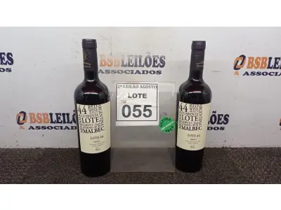 LOTE 055 - 02 GARRAFAS DE VINHO TINTO VALA REAL PORTUGUÊS SAFRA 2019 750ML. (NO ESTADO) ATENÇÃO! FAZER A VISITAÇÃO ANTES DE ARREMATAR, NÃO SABEMOS SE FUNCIONA, LEILÃO NÃO TEM GARANTIA E NEM DEVOLUÇÃO, SUJEITO A POSSÍVEIS AVARIAS VISÍVEIS/OCULTAS E/OU AUSÊNCIA DE COMPONENTES.