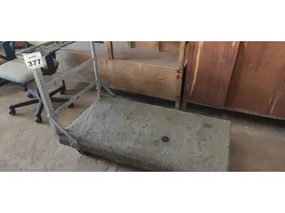 LOTE 377 - 01 CARRINHO DE TRANSPORTES DE CARGAS. (NO ESTADO) ATENÇÃO! FAZER A VISITAÇÃO ANTES DE ARREMATAR, NÃO SABEMOS SE FUNCIONA, LEILÃO NÃO TEM GARANTIA E NEM DEVOLUÇÃO, SUJEITO A POSSÍVEIS AVARIAS VISÍVEIS/OCULTAS E/OU AUSÊNCIA DE COMPONENTES.