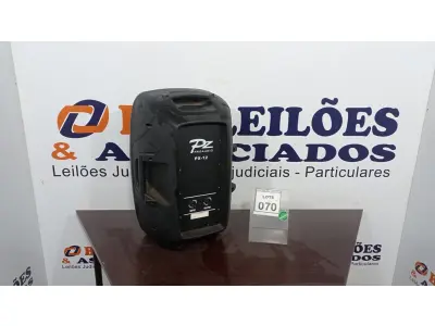 LOTE 070 - 01 CAIXA DE SOM PASSIVA PX-12. (NO ESTADO) ATENÇÃO! FAZER A VISITAÇÃO ANTES DE ARREMATAR, NÃO SABEMOS SE FUNCIONA. LEILÃO NÃO TEM GARANTIA E NEM DEVOLUÇÃO, SUJEITO A POSSÍVEIS AVARIAS VISÍVEIS/OCULTAS E/OU AUSÊNCIA DE COMPONENTES.