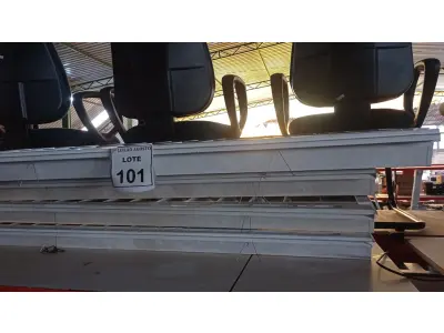 LOTE 101 - 04 LUMINÁRIAS DE EMBUTIR. (NO ESTADO) ATENÇÃO! FAZER A VISITAÇÃO ANTES DE ARREMATAR, NÃO SABEMOS SE FUNCIONA. LEILÃO NÃO TEM GARANTIA E NEM DEVOLUÇÃO, SUJEITO A POSSÍVEIS AVARIAS VISÍVEIS/OCULTAS E/OU AUSÊNCIA DE COMPONENTES.