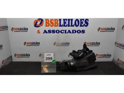 LOTE 398 - 01 CÂMERA FILMADORA PROFISSIONAL PANASONIC AG-DVC7. (NO ESTADO) ATENÇÃO! FAZER A VISITAÇÃO ANTES DE ARREMATAR, NÃO SABEMOS SE FUNCIONA, LEILÃO NÃO TEM GARANTIA E NEM DEVOLUÇÃO, SUJEITO A POSSÍVEIS AVARIAS VISÍVEIS/OCULTAS E/OU AUSÊNCIA DE COMPONENTES.