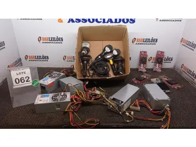 LOTE 062 - 05 FONTES PARA PC, 05 PLACAS DE VÍDEO E 02 LEITORAS DE CÓDIGO DE BARRAS. (NO ESTADO) ATENÇÃO! FAZER A VISITAÇÃO ANTES DE ARREMATAR, NÃO SABEMOS SE FUNCIONA, LEILÃO NÃO TEM GARANTIA E NEM DEVOLUÇÃO, SUJEITO A POSSÍVEIS AVARIAS VISÍVEIS/OCULTAS E/OU AUSÊNCIA DE COMPONENTES.
