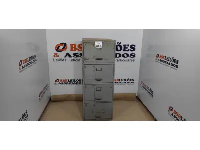 LOTE 345 - 01 ARQUIVO DE AÇO COM 04 GAVETAS. (NO ESTADO) ATENÇÃO! FAZER A VISITAÇÃO ANTES DE ARREMATAR, NÃO SABEMOS SE FUNCIONA, LEILÃO NÃO TEM GARANTIA E NEM DEVOLUÇÃO, SUJEITO A POSSÍVEIS AVARIAS VISÍVEIS/OCULTAS E/OU AUSÊNCIA DE COMPONENTES.