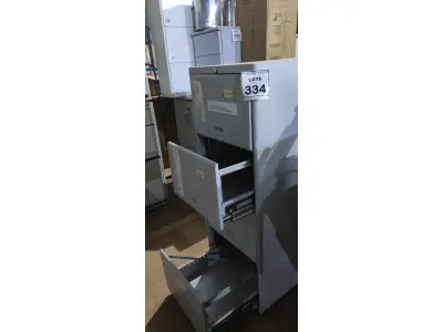 LOTE 334 - 01 ARQUIVO DE AÇO 04 GAVETAS. (NO ESTADO) ATENÇÃO! FAZER A VISITAÇÃO ANTES DE ARREMATAR, NÃO SABEMOS SE FUNCIONA, LEILÃO NÃO TEM GARANTIA E NEM DEVOLUÇÃO, SUJEITO A POSSÍVEIS AVARIAS VISÍVEIS/OCULTAS E/OU AUSÊNCIA DE COMPONENTES.