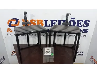 LOTE 093 - 02 BANCOS DE MODULO CENÁRIO. (NO ESTADO) ATENÇÃO! FAZER A VISITAÇÃO ANTES DE ARREMATAR, NÃO SABEMOS SE FUNCIONA, LEILÃO NÃO TEM GARANTIA E NEM DEVOLUÇÃO, SUJEITO A POSSÍVEIS AVARIAS VISÍVEIS/OCULTAS E/OU AUSÊNCIA DE COMPONENTES.