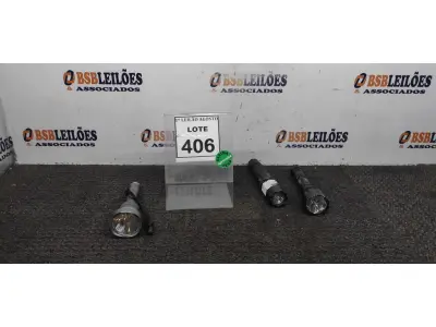 LOTE 406 - 03 LANTERNAS. (NO ESTADO) ATENÇÃO! FAZER A VISITAÇÃO ANTES DE ARREMATAR, NÃO SABEMOS SE FUNCIONA, LEILÃO NÃO TEM GARANTIA E NEM DEVOLUÇÃO, SUJEITO A POSSÍVEIS AVARIAS VISÍVEIS/OCULTAS E/OU AUSÊNCIA DE COMPONENTES.