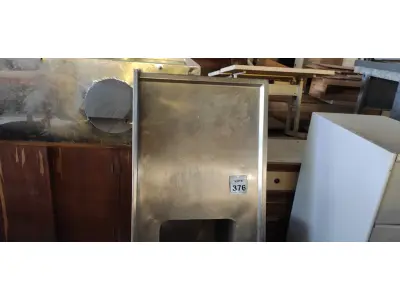 LOTE 376 - 01 TANQUE DE INOX COM 1.50X0.70. (NO ESTADO) ATENÇÃO! FAZER A VISITAÇÃO ANTES DE ARREMATAR, NÃO SABEMOS SE FUNCIONA, LEILÃO NÃO TEM GARANTIA E NEM DEVOLUÇÃO, SUJEITO A POSSÍVEIS AVARIAS VISÍVEIS/OCULTAS E/OU AUSÊNCIA DE COMPONENTES.