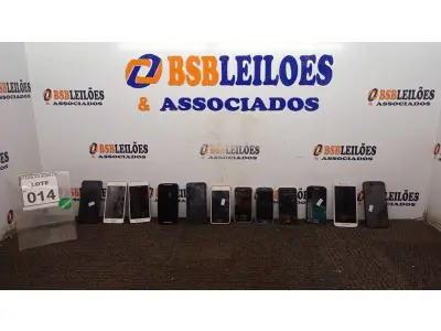 LOTE 014 - 12 CELULARES SMARTPHONE DE MARCAS E MODELOS DIVERSOS PARA RETIRADA DE PEÇAS. (NO ESTADO) ATENÇÃO! FAZER A VISITAÇÃO ANTES DE ARREMATAR, NÃO SABEMOS SE FUNCIONA, LEILÃO NÃO TEM GARANTIA E NEM DEVOLUÇÃO, SUJEITO A POSSÍVEIS AVARIAS VISÍVEIS/OCULTAS E/OU AUSÊNCIA DE COMPONENTES.