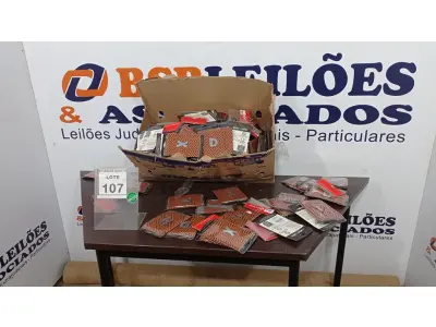 LOTE 107 - 01 LOTE COM GRANDES QUANTIDADES DE NÚMEROS RESIDENCIAIS TAMANHOS DIVERSOS. (NO ESTADO) ATENÇÃO! FAZER A VISITAÇÃO ANTES DE ARREMATAR, NÃO SABEMOS SE FUNCIONA, LEILÃO NÃO TEM GARANTIA E NEM DEVOLUÇÃO, SUJEITO A POSSÍVEIS AVARIAS VISÍVEIS/OCULTAS E/OU AUSÊNCIA DE COMPONENTES.