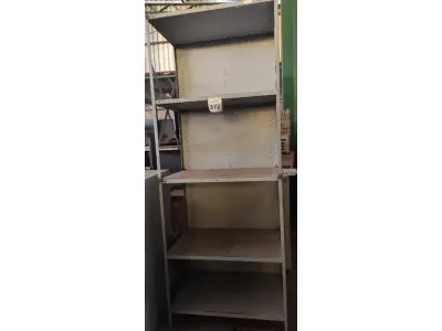 LOTE 372 - 01 ESTANTE DE AÇO COM 04 PRATELEIRAS DE 2.42X0.93. (NO ESTADO) ATENÇÃO! FAZER A VISITAÇÃO ANTES DE ARREMATAR, NÃO SABEMOS SE FUNCIONA, LEILÃO NÃO TEM GARANTIA E NEM DEVOLUÇÃO, SUJEITO A POSSÍVEIS AVARIAS VISÍVEIS/OCULTAS E/OU AUSÊNCIA DE COMPONENTES.