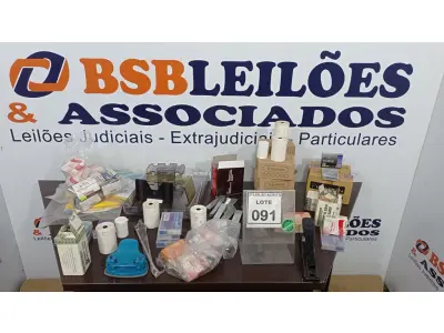 LOTE 091 - 01 LOTE COM GRANDE QUANTIDADE DE GRAMPOS DE PAPEIS E MATÉRIAS DIVERSOS PARA ESCRITÓRIO. (NO ESTADO) ATENÇÃO! FAZER A VISITAÇÃO ANTES DE ARREMATAR, NÃO SABEMOS SE FUNCIONA, LEILÃO NÃO TEM GARANTIA E NEM DEVOLUÇÃO, SUJEITO A POSSÍVEIS AVARIAS VISÍVEIS/OCULTAS E/OU AUSÊNCIA DE COMPONENTES.
