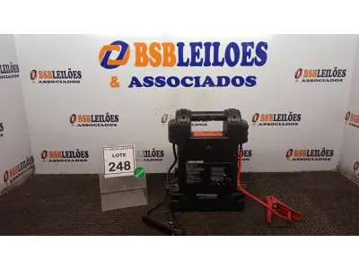 LOTE 248 - 01 AUXILIADOR DE PARTIDA 12V 500 MARCA BLACK & DECKER. (NO ESTADO) ATENÇÃO! FAZER A VISITAÇÃO ANTES DE ARREMATAR, NÃO SABEMOS SE FUNCIONA, LEILÃO NÃO TEM GARANTIA E NEM DEVOLUÇÃO, SUJEITO A POSSÍVEIS AVARIAS VISÍVEIS/OCULTAS E/OU AUSÊNCIA DE COMPONENTES.