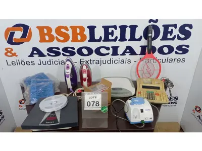 LOTE 078 - 02 FERROS DE PASSAR, 02 BALANÇAS CORPORAIS, GRANDE QUANTIDADE DE LACRES, 01 MOTOR DE NEBULIZADOR, 01 RAQUETE ELÉTRICA, 01 CALCULADORA COMERCIAL E 01 CAIXA DE CD-RW. (NO ESTADO) ATENÇÃO! FAZER A VISITAÇÃO ANTES DE ARREMATAR, NÃO SABEMOS SE FUNCIONA, LEILÃO NÃO TEM GARANTIA E NEM DEVOLUÇÃO, SUJEITO A POSSÍVEIS AVARIAS VISÍVEIS/OCULTAS E/OU AUSÊNCIA DE COMPONENTES.