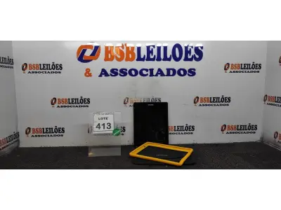 LOTE 413 - 01 TABLET MARCA POSITIVO COM CASE. (NO ESTADO) ATENÇÃO! FAZER A VISITAÇÃO ANTES DE ARREMATAR, NÃO SABEMOS SE FUNCIONA, LEILÃO NÃO TEM GARANTIA E NEM DEVOLUÇÃO, SUJEITO A POSSÍVEIS AVARIAS VISÍVEIS/OCULTAS E/OU AUSÊNCIA DE COMPONENTES.