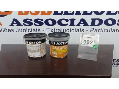 LOTE 092 - 02 GALÕES DE REJUNTAMENTO 4KG CADA NAS CORES CARVALHO E CINZA PLATINO MARCA AXTON. (NO ESTADO) ATENÇÃO! FAZER A VISITAÇÃO ANTES DE ARREMATAR, NÃO SABEMOS SE FUNCIONA, LEILÃO NÃO TEM GARANTIA E NEM DEVOLUÇÃO, SUJEITO A POSSÍVEIS AVARIAS VISÍVEIS/OCULTAS E/OU AUSÊNCIA DE COMPONENTES.