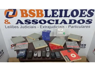 LOTE 074 - 01 LOTE COM DIVERSAS FITAS DE ROLO. (NO ESTADO) ATENÇÃO! FAZER A VISITAÇÃO ANTES DE ARREMATAR, NÃO SABEMOS SE FUNCIONA, LEILÃO NÃO TEM GARANTIA E NEM DEVOLUÇÃO, SUJEITO A POSSÍVEIS AVARIAS VISÍVEIS/OCULTAS E/OU AUSÊNCIA DE COMPONENTES.