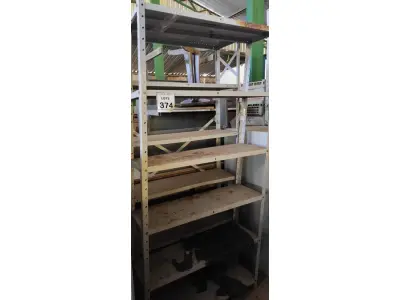 LOTE 374 - 02 ESTANTES DE FERRO COM 06 PRATELEIRAS. (NO ESTADO) ATENÇÃO! FAZER A VISITAÇÃO ANTES DE ARREMATAR, NÃO SABEMOS SE FUNCIONA, LEILÃO NÃO TEM GARANTIA E NEM DEVOLUÇÃO, SUJEITO A POSSÍVEIS AVARIAS VISÍVEIS/OCULTAS E/OU AUSÊNCIA DE COMPONENTES.