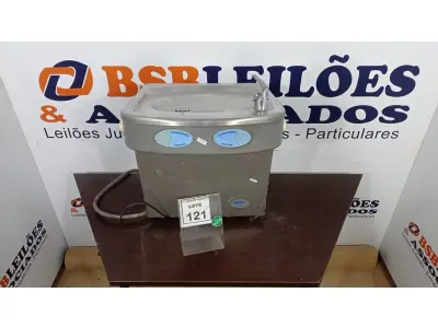 LOTE 121 - 01 BEBEDOURO EM INOX MARCA IBBL. (NO ESTADO) ATENÇÃO! FAZER A VISITAÇÃO ANTES DE ARREMATAR, NÃO SABEMOS SE FUNCIONA. LEILÃO NÃO TEM GARANTIA E NEM DEVOLUÇÃO, SUJEITO A POSSÍVEIS AVARIAS VISÍVEIS/OCULTAS E/OU AUSÊNCIA DE COMPONENTES.