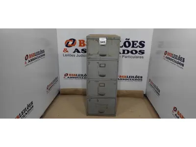 LOTE 345 - 01 ARQUIVO DE AÇO COM 04 GAVETAS. (NO ESTADO) ATENÇÃO! FAZER A VISITAÇÃO ANTES DE ARREMATAR, NÃO SABEMOS SE FUNCIONA, LEILÃO NÃO TEM GARANTIA E NEM DEVOLUÇÃO, SUJEITO A POSSÍVEIS AVARIAS VISÍVEIS/OCULTAS E/OU AUSÊNCIA DE COMPONENTES.
