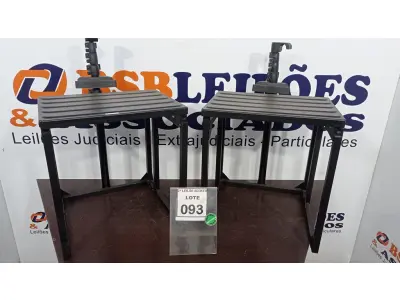 LOTE 093 - 02 BANCOS DE MODULO CENÁRIO. (NO ESTADO) ATENÇÃO! FAZER A VISITAÇÃO ANTES DE ARREMATAR, NÃO SABEMOS SE FUNCIONA, LEILÃO NÃO TEM GARANTIA E NEM DEVOLUÇÃO, SUJEITO A POSSÍVEIS AVARIAS VISÍVEIS/OCULTAS E/OU AUSÊNCIA DE COMPONENTES.