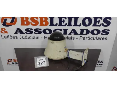 LOTE 327 - 01 CAMERA DOME. (NO ESTADO) ATENÇÃO! FAZER A VISITAÇÃO ANTES DE ARREMATAR, NÃO SABEMOS SE FUNCIONA, LEILÃO NÃO TEM GARANTIA E NEM DEVOLUÇÃO, SUJEITO A POSSÍVEIS AVARIAS VISÍVEIS/OCULTAS E/OU AUSÊNCIA DE COMPONENTES.