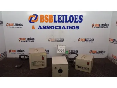 LOTE 064 - 03 TRANSFORMADORES MARCAS E MODELOS DIVERSOS. (NO ESTADO) ATENÇÃO! FAZER A VISITAÇÃO ANTES DE ARREMATAR, NÃO SABEMOS SE FUNCIONA, LEILÃO NÃO TEM GARANTIA E NEM DEVOLUÇÃO, SUJEITO A POSSÍVEIS AVARIAS VISÍVEIS/OCULTAS E/OU AUSÊNCIA DE COMPONENTES.