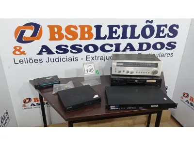 LOTE 105 - 02 RECEPTORES DE TV COM CONTROLE, 01 RECEIVER SR-130 MARCA CCE, 01 APARELHO DE DVD DV-344 MARCA PIONEER E 01 CONTROLADOR SAN 6500N MARCA ATTO. (NO ESTADO) ATENÇÃO! FAZER A VISITAÇÃO ANTES DE ARREMATAR, NÃO SABEMOS SE FUNCIONA. LEILÃO NÃO TEM GARANTIA E NEM DEVOLUÇÃO, SUJEITO A POSSÍVEIS AVARIAS VISÍVEIS/OCULTAS E/OU AUSÊNCIA DE COMPONENTES.