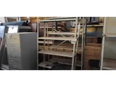 LOTE 374 - 02 ESTANTES DE FERRO COM 06 PRATELEIRAS. (NO ESTADO) ATENÇÃO! FAZER A VISITAÇÃO ANTES DE ARREMATAR, NÃO SABEMOS SE FUNCIONA, LEILÃO NÃO TEM GARANTIA E NEM DEVOLUÇÃO, SUJEITO A POSSÍVEIS AVARIAS VISÍVEIS/OCULTAS E/OU AUSÊNCIA DE COMPONENTES.