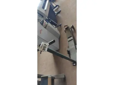 LOTE 357 - 01 MACACO JACARÉ COR VERDE. (NO ESTADO) ATENÇÃO! FAZER A VISITAÇÃO ANTES DE ARREMATAR, NÃO SABEMOS SE FUNCIONA, LEILÃO NÃO TEM GARANTIA E NEM DEVOLUÇÃO, SUJEITO A POSSÍVEIS AVARIAS VISÍVEIS/OCULTAS E/OU AUSÊNCIA DE COMPONENTES.
