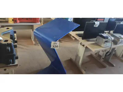 LOTE 320 - 01 PÚLPITO DE FERRO. (NO ESTADO) ATENÇÃO! FAZER A VISITAÇÃO ANTES DE ARREMATAR, NÃO SABEMOS SE FUNCIONA, LEILÃO NÃO TEM GARANTIA E NEM DEVOLUÇÃO, SUJEITO A POSSÍVEIS AVARIAS VISÍVEIS/OCULTAS E/OU AUSÊNCIA DE COMPONENTES.