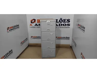 LOTE 352 - 01 ARQUIVO DE AÇO COM 04 GAVETAS. (NO ESTADO) ATENÇÃO! FAZER A VISITAÇÃO ANTES DE ARREMATAR, NÃO SABEMOS SE FUNCIONA, LEILÃO NÃO TEM GARANTIA E NEM DEVOLUÇÃO, SUJEITO A POSSÍVEIS AVARIAS VISÍVEIS/OCULTAS E/OU AUSÊNCIA DE COMPONENTES.