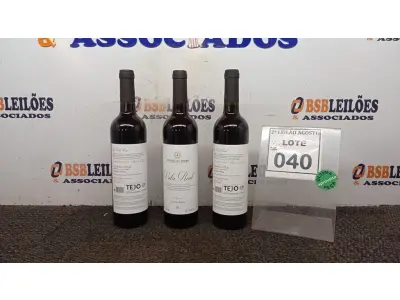LOTE 040 - 03 GARRAFAS DE VINHO TINTO VALA REAL PORTUGUÊS SAFRA 2019 750ML. (NO ESTADO) ATENÇÃO! FAZER A VISITAÇÃO ANTES DE ARREMATAR, NÃO SABEMOS SE FUNCIONA, LEILÃO NÃO TEM GARANTIA E NEM DEVOLUÇÃO, SUJEITO A POSSÍVEIS AVARIAS VISÍVEIS/OCULTAS E/OU AUSÊNCIA DE COMPONENTES.