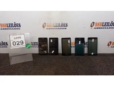 LOTE 029 - 05 CELULARES MARCA POSITIVO. (NO ESTADO) ATENÇÃO! FAZER A VISITAÇÃO ANTES DE ARREMATAR, NÃO SABEMOS SE FUNCIONA, LEILÃO NÃO TEM GARANTIA E NEM DEVOLUÇÃO, SUJEITO A POSSÍVEIS AVARIAS VISÍVEIS/OCULTAS E/OU AUSÊNCIA DE COMPONENTES.