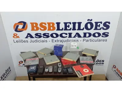 LOTE 074 - 01 LOTE COM DIVERSAS FITAS DE ROLO. (NO ESTADO) ATENÇÃO! FAZER A VISITAÇÃO ANTES DE ARREMATAR, NÃO SABEMOS SE FUNCIONA, LEILÃO NÃO TEM GARANTIA E NEM DEVOLUÇÃO, SUJEITO A POSSÍVEIS AVARIAS VISÍVEIS/OCULTAS E/OU AUSÊNCIA DE COMPONENTES.