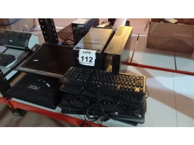 LOTE 112 - 05 MONITORES LCD, 10 TECLADOS DE PC E 02 GABINETES. (NO ESTADO) ATENÇÃO! FAZER A VISITAÇÃO ANTES DE ARREMATAR, NÃO SABEMOS SE FUNCIONA. LEILÃO NÃO TEM GARANTIA E NEM DEVOLUÇÃO, SUJEITO A POSSÍVEIS AVARIAS VISÍVEIS/OCULTAS E/OU AUSÊNCIA DE COMPONENTES.