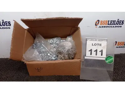 LOTE 111 - 01 LOTE COM GRANDE QUANTIDADE DE PARAFUSOS E PORCAS. (NO ESTADO) ATENÇÃO! FAZER A VISITAÇÃO ANTES DE ARREMATAR, NÃO SABEMOS SE FUNCIONA, LEILÃO NÃO TEM GARANTIA E NEM DEVOLUÇÃO, SUJEITO A POSSÍVEIS AVARIAS VISÍVEIS/OCULTAS E/OU AUSÊNCIA DE COMPONENTES.