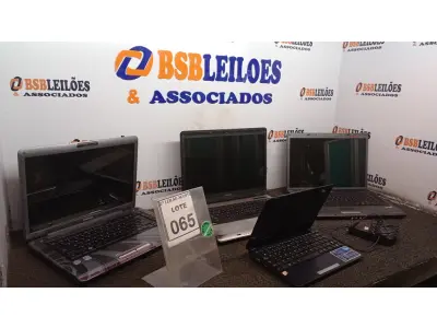 LOTE 065 - 03 NOTEBOOKS MARCA TOSHIBA E 01 NETBOOK MARCA ASUS. (NO ESTADO) ATENÇÃO! FAZER A VISITAÇÃO ANTES DE ARREMATAR, NÃO SABEMOS SE FUNCIONA, LEILÃO NÃO TEM GARANTIA E NEM DEVOLUÇÃO, SUJEITO A POSSÍVEIS AVARIAS VISÍVEIS/OCULTAS E/OU AUSÊNCIA DE COMPONENTES.