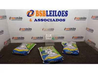 LOTE 118 - 03 PACOTES DE GRANULADOS SANITÁRIO COM 4KG CADA. (NO ESTADO) ATENÇÃO! FAZER A VISITAÇÃO ANTES DE ARREMATAR, NÃO SABEMOS SE FUNCIONA, LEILÃO NÃO TEM GARANTIA E NEM DEVOLUÇÃO, SUJEITO A POSSÍVEIS AVARIAS VISÍVEIS/OCULTAS E/OU AUSÊNCIA DE COMPONENTES.