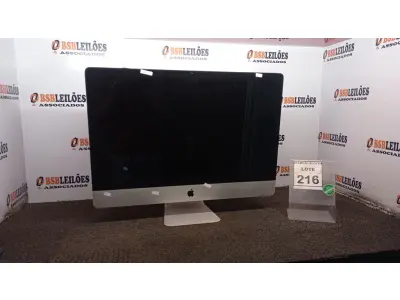 LOTE 216 - 01 IMAC APPLE. (NO ESTADO) ATENÇÃO! FAZER A VISITAÇÃO ANTES DE ARREMATAR, NÃO SABEMOS SE FUNCIONA, LEILÃO NÃO TEM GARANTIA E NEM DEVOLUÇÃO, SUJEITO A POSSÍVEIS AVARIAS VISÍVEIS/OCULTAS E/OU AUSÊNCIA DE COMPONENTES.