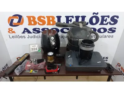 LOTE 224 - 01 IMPRESSORA MARCA HP, 01 ASPIRADOR DE PÓ, 01 MOTOR DE LIQUIDIFICADOR, 01 DETECTOR DE METAL E ELETRÔNICOS DIVERSOS. (NO ESTADO) ATENÇÃO! FAZER A VISITAÇÃO ANTES DE ARREMATAR, NÃO SABEMOS SE FUNCIONA. LEILÃO NÃO TEM GARANTIA E NEM DEVOLUÇÃO, SUJEITO A POSSÍVEIS AVARIAS VISÍVEIS/OCULTAS E/OU AUSÊNCIA DE COMPONENTES.