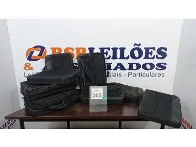 LOTE 383 - 11 BOLSAS PARA NOTEBOOK. (NO ESTADO) ATENÇÃO! FAZER A VISITAÇÃO ANTES DE ARREMATAR, NÃO SABEMOS SE FUNCIONA. LEILÃO NÃO TEM GARANTIA E NEM DEVOLUÇÃO, SUJEITO A POSSÍVEIS AVARIAS VISÍVEIS/OCULTAS E/OU AUSÊNCIA DE COMPONENTES.