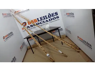 LOTE 170 - 20 VARAS DE BAMBU. (NO ESTADO) ATENÇÃO! FAZER A VISITAÇÃO ANTES DE ARREMATAR, NÃO SABEMOS SE FUNCIONA. LEILÃO NÃO TEM GARANTIA E NEM DEVOLUÇÃO, SUJEITO A POSSÍVEIS AVARIAS VISÍVEIS/OCULTAS E/OU AUSÊNCIA DE COMPONENTES.