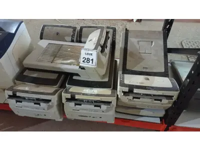 LOTE 281 - 07 SCANNERS MARCA FUJITSU. (NO ESTADO) ATENÇÃO! FAZER A VISITAÇÃO ANTES DE ARREMATAR, NÃO SABEMOS SE FUNCIONA. LEILÃO NÃO TEM GARANTIA E NEM DEVOLUÇÃO, SUJEITO A POSSÍVEIS AVARIAS VISÍVEIS/OCULTAS E/OU AUSÊNCIA DE COMPONENTES.