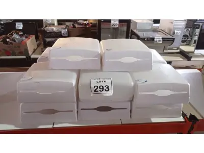 LOTE 293 - 14 DISPENSES DE PAPEL. (NO ESTADO) ATENÇÃO! FAZER A VISITAÇÃO ANTES DE ARREMATAR, NÃO SABEMOS SE FUNCIONA. LEILÃO NÃO TEM GARANTIA E NEM DEVOLUÇÃO, SUJEITO A POSSÍVEIS AVARIAS VISÍVEIS/OCULTAS E/OU AUSÊNCIA DE COMPONENTES.