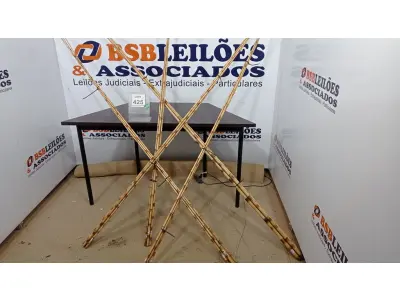 LOTE 425 - 20 VARAS DE BAMBU. (NO ESTADO) ATENÇÃO! FAZER A VISITAÇÃO ANTES DE ARREMATAR, NÃO SABEMOS SE FUNCIONA. LEILÃO NÃO TEM GARANTIA E NEM DEVOLUÇÃO, SUJEITO A POSSÍVEIS AVARIAS VISÍVEIS/OCULTAS E/OU AUSÊNCIA DE COMPONENTES.