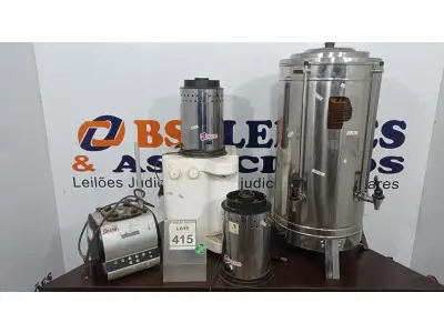 LOTE 415 - 03 BASES DE LIQUIDIFICADOR INDUSTRIAL, 01 BEBEDOURO DE PAREDE E 01 CAFETEIRA INDUSTRIAL. (NO ESTADO) ATENÇÃO! FAZER A VISITAÇÃO ANTES DE ARREMATAR, NÃO SABEMOS SE FUNCIONA. LEILÃO NÃO TEM GARANTIA E NEM DEVOLUÇÃO, SUJEITO A POSSÍVEIS AVARIAS VISÍVEIS/OCULTAS E/OU AUSÊNCIA DE COMPONENTES.